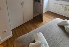 Others 3 New Large 2 bedrooms with Parking