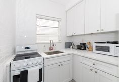 Others 7 545 Michigan Avenue Apartments