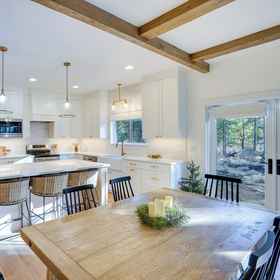 Interior 1 Mountain Home w/ Private Hot Tub & River Access!, Deschutes County Hotels