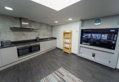 Others 7 Captivating 1-bed Studio in Birmingham