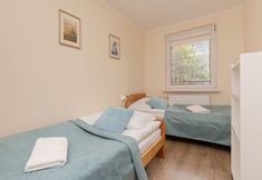 Others 2 Dickensa Warsaw Apartment by Renters