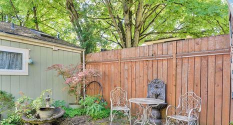 Others 2 Cozy Portland Studio w/ Electric Fireplace