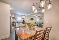 其他 7 Stylish College Park Home w/ Private Garden!