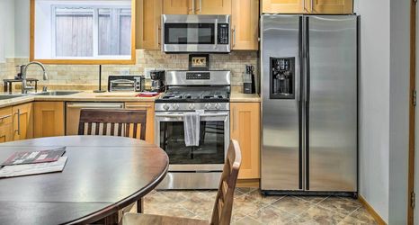 Lain-lain 2 Quaint Seattle Apt ~ 1 Mi to UW Campus!