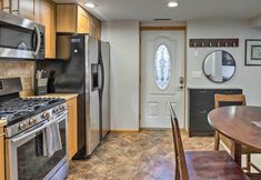 Lain-lain 4 Quaint Seattle Apt ~ 1 Mi to UW Campus!