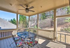 Others 2 Updated Mableton Home ~ 14 Miles to Downtown Atl!