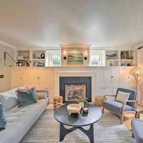 Primary image 1 Stunning Queen Anne House w/ Private Patio!, Khách sạn Seattle Central College