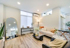 Others 5 Luxury Seattle Home w/ Rooftop Deck + Fire Pit!