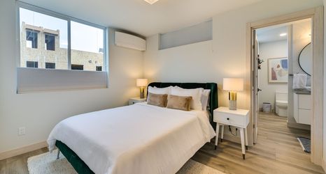 Others 2 Luxury Seattle Home w/ Rooftop Deck + Fire Pit!