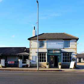 Primary image 1 ドッグ・アンド・パートリッジ・イン, シーグリー ホテル