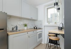 Khác 5 Yellow and Grey Studio by Renters