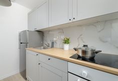 Others 6 Yellow and Grey Studio by Renters