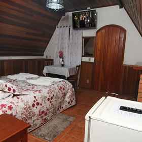 Room 1 Pousada Pinho Verde, Plato Trailhead Hotels