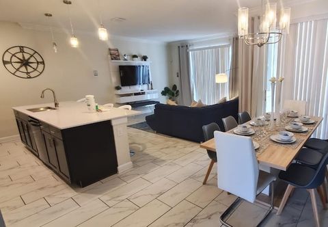 Others 4BR Retreat in Champions Gate w Private Pool