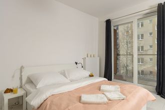 기타 4 Centrum Sienna