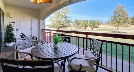 其他 2 Elegant Pigeon Forge Condo w/ Golf Course View!