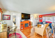 Others 7 Bayfront Port Hadlock Retreat w/ Grill & Deck!