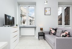 Lain-lain 3 Cosy Studio With Balcony by Renters