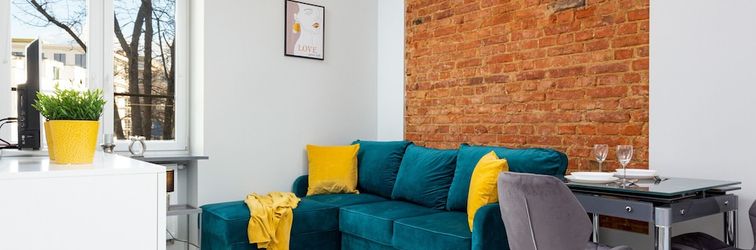 Lainnya Modern Studio for Two by Renters