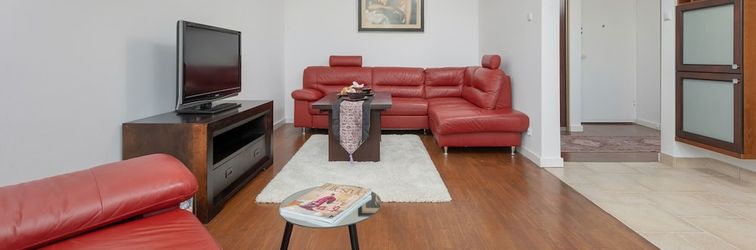 Others Cozy Apartment Near Airport by Renters