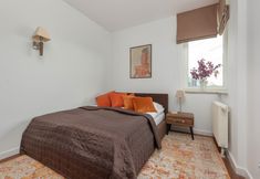 Others 7 Cozy Apartment Near Airport by Renters