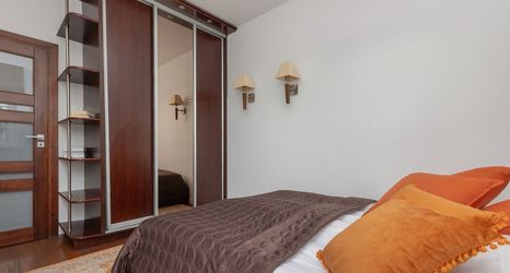 Others 2 Cozy Apartment Near Airport by Renters