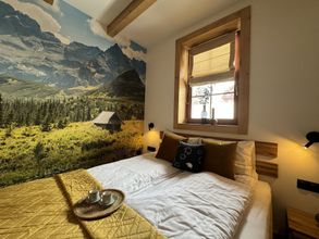 Others 4 White Sheep - LoftAffair