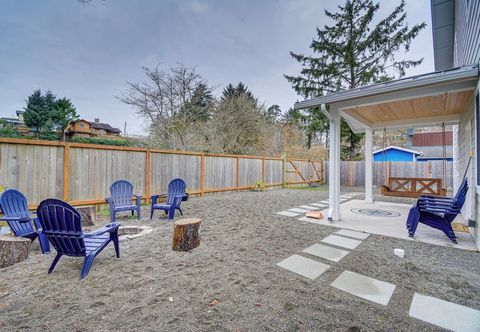 Khác Westport Home w/ Hot Tub: 2 Blocks to Beach!