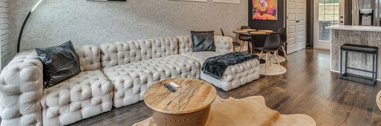 其他 Modern Atlanta Retreat: Private Hot Tub & Yard!