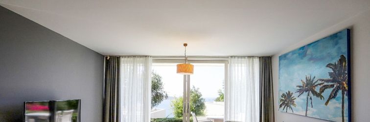 Others Private Garden Oasis in 4-bed Flat, With Hotel Perks