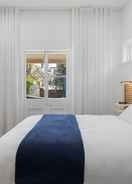 Room Luxury Home in Idyllic Chatswood