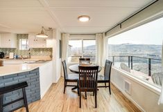 其他 3 Cozy Grand Coulee Home w/ Deck & Views!
