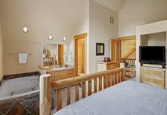 Others 5 Wren 2 Bedroom Home by RedAwning