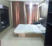 Others 2 Vits Select GrandInn Ratnagiri