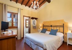 Others 6 Renovated Farmhouse Near Florence