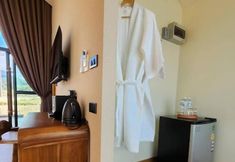 Others 5 The field at pua