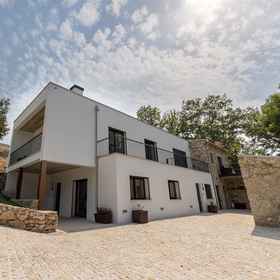 Primary image1Be Alva,奥利维拉杜奥斯皮塔尔技术与管理学院飯店