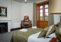 อื่นๆ 7 Watermouth Castle, West Tower Apartment