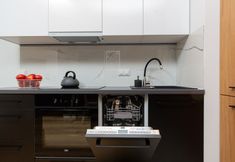 Lain-lain 5 Atrium Promenada Apartment by Renters