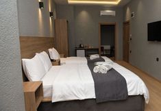 Others 4 Daymonth Hotel