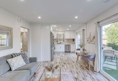 Others 7 Pet-friendly Oceanside Gem w/ Patio, Walk to Beach