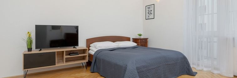 Lain-lain Studio in Warsaw Center by Renters