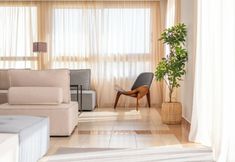 Others 3 Sanders Florida - Bright 1-bdr Apt w Sea View