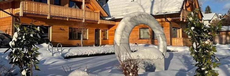 Lain-lain Premium Chalet in Tauplitz With Sauna and Pool