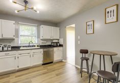 기타 5 Decatur Vacation Rental w/ Fenced Yard!