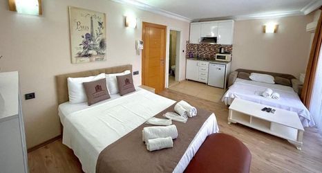 Others 2 Elegance Apart