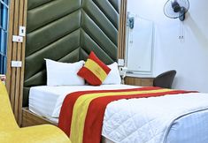 Others 4 Queen Hotel - Mo Lao