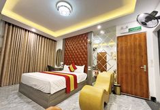 Others 3 Queen Hotel - Mo Lao