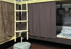 Others 2 Tokyo Hostel