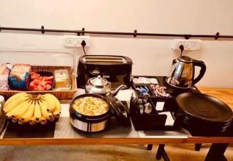 其他 Locomo Express - Stay Work Eat